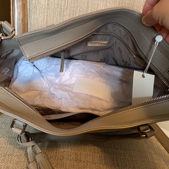 Tory Burch Thea Zip Large Tote French Grey - Picture 9 of 16